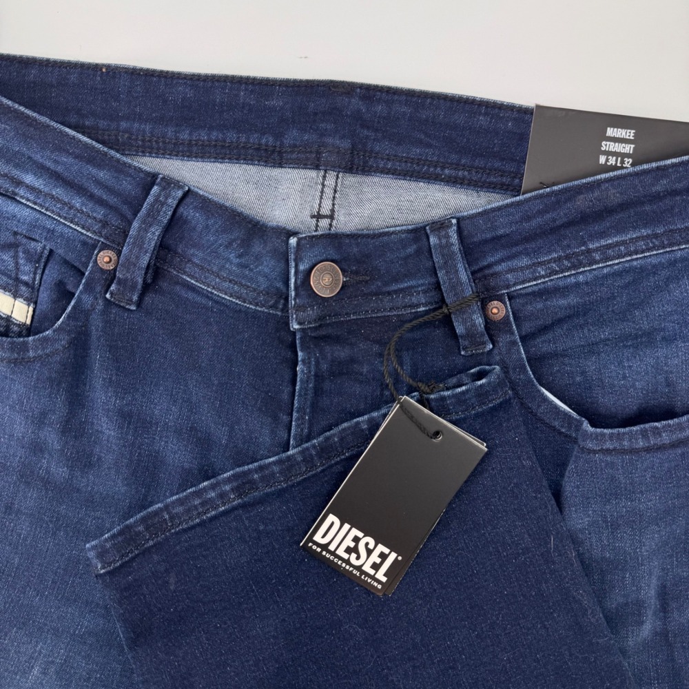 Diesel Markee Straight Leg Jeans Mens 34x32 Dark Blue Indigo Denim Trousers